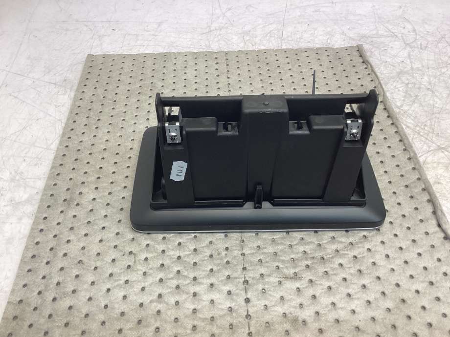 Instrument kjørecomputer til Mercedes Vito 2014-->> (W447) (W447) (MERCEDES|A 205 900 22 11|)