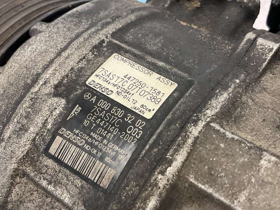 Aircondition kompressor til Mercedes Vito 2014-->> (W447) (W447) (MERCEDES|A 000 830 32 02|)