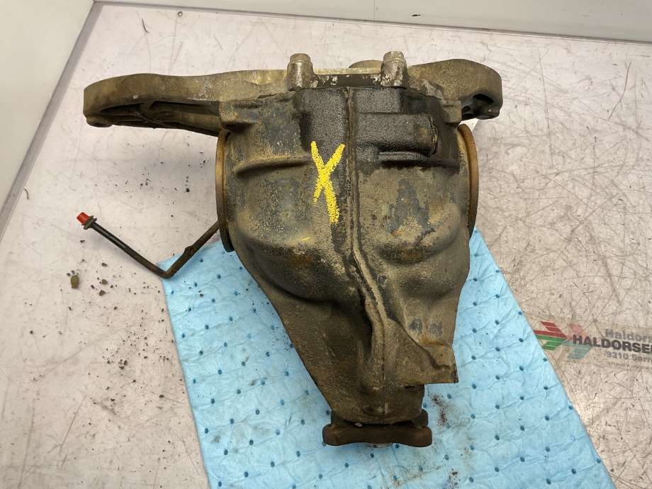 Kardang klokke bak til Mercedes Vito/Viano 2010-2014 (Fase 2) (W639) (W639) (MERCEDES|A 639 350 32 14|A 639 350 28 14|)