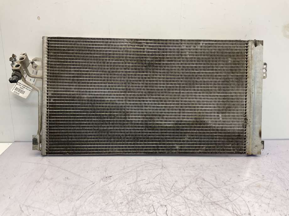 Aircondition radiator til Mercedes Vito/Viano 2010-2014 (Fase 2) (W639) (W639) (MERCEDES|A 639 835 02 70|)