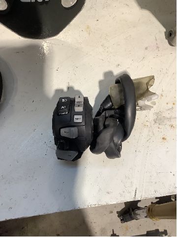 Diverse deler til MC Honda Øvrige, 0-->> (Honda CRF 1000L|35200-MJP-G82)