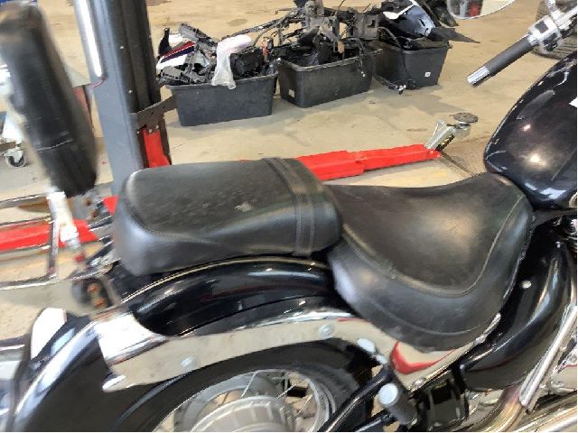 MC, Sal/sete, bakre til MC Suzuki Øvrige 0-->> (SUZUKI VL 800|4530041F0048H|)