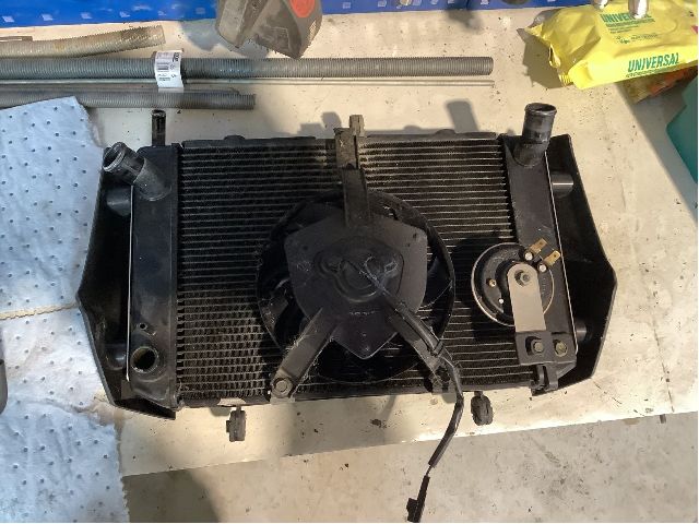 Radiator (manuell gir) til MC Suzuki Øvrige, 0-->>  (SUZUKI GSR600U|17710-44G-10000)