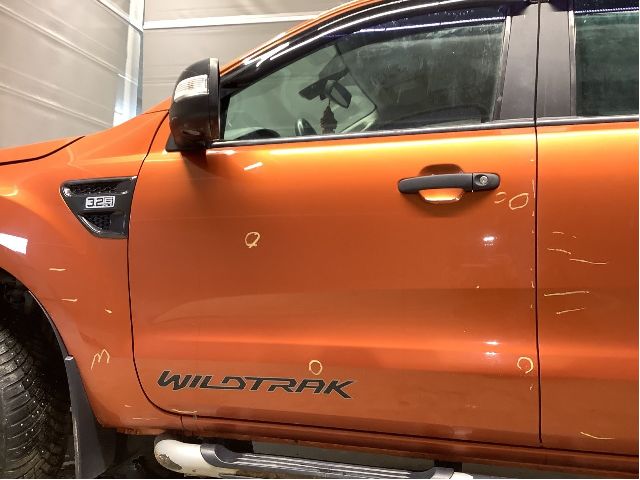 Dør venstre foran til Ford Ranger / Ranger Raptor 2015-2022  (FORD|2540103|DB39-2620125-CB|)