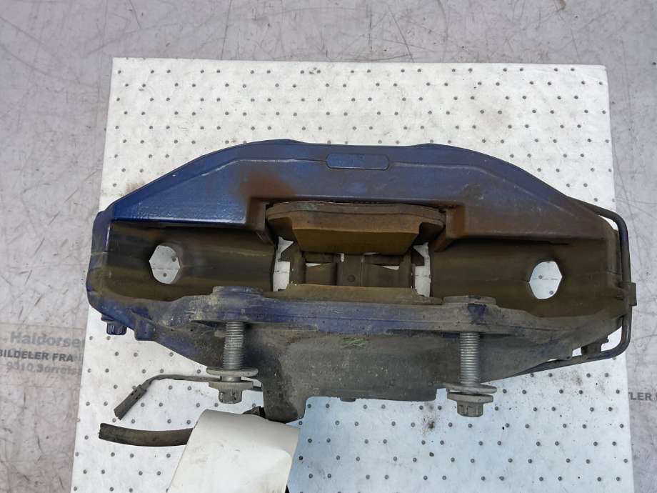 Bremsecaliper venstre foran til BMW X5 2018-->> (G05) (G05) (BMW|34 10 6 891 327|)