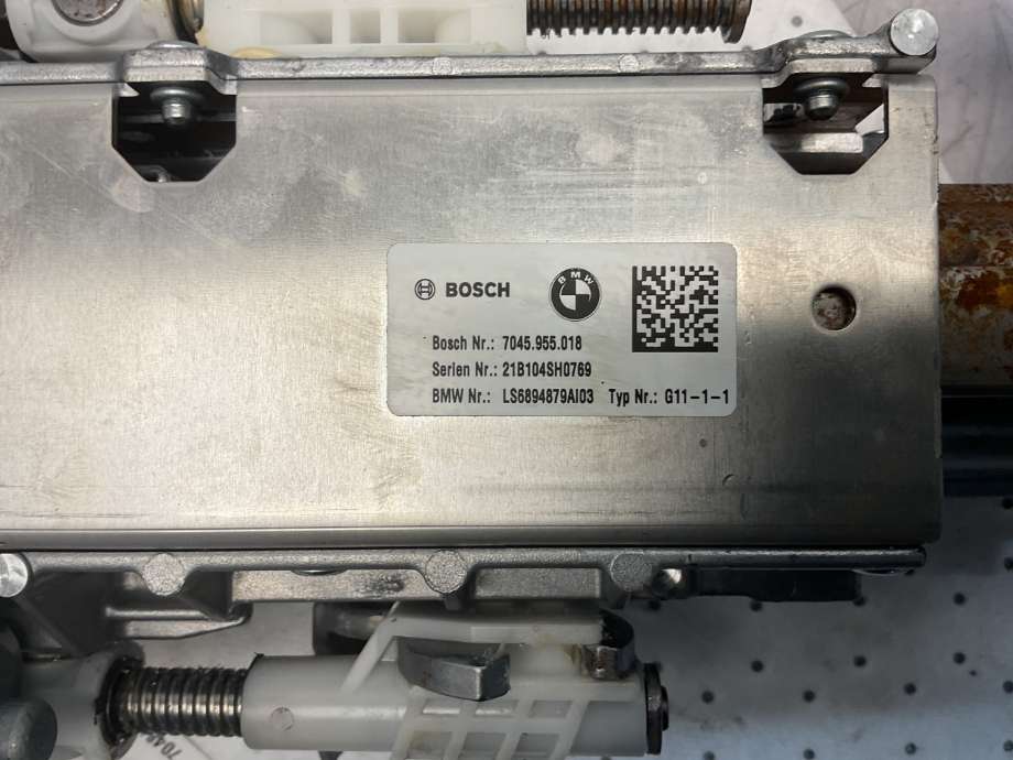 Rattaksel til BMW X5 2018-->> (G05) (G05) (BMW|32 30 6 894 879|)