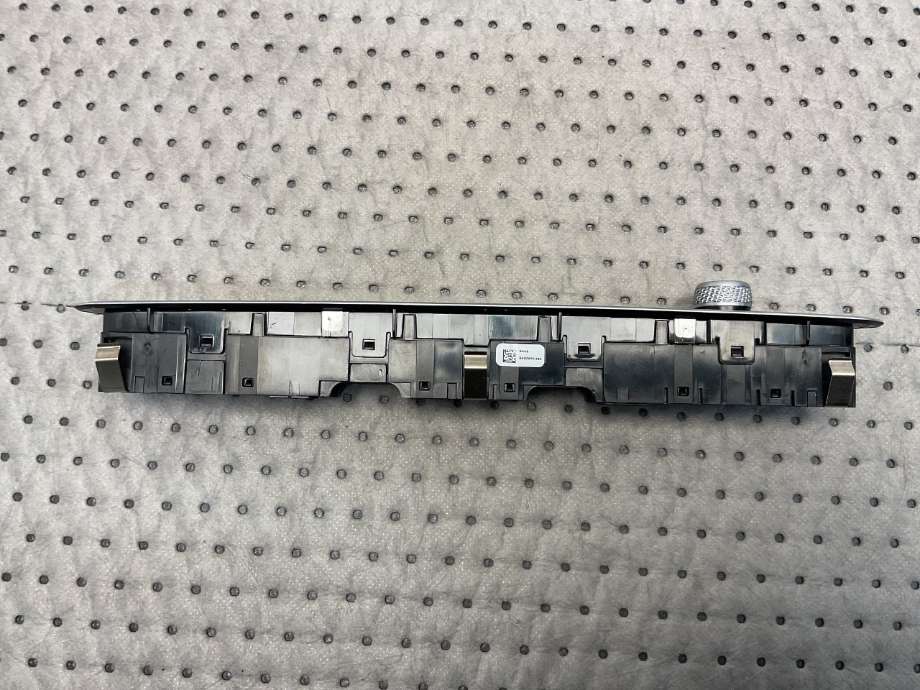 Bilstereo diverse til BMW X5 2018-->> (G05) (G05) (BMW|61 31 5 A47 C31|)