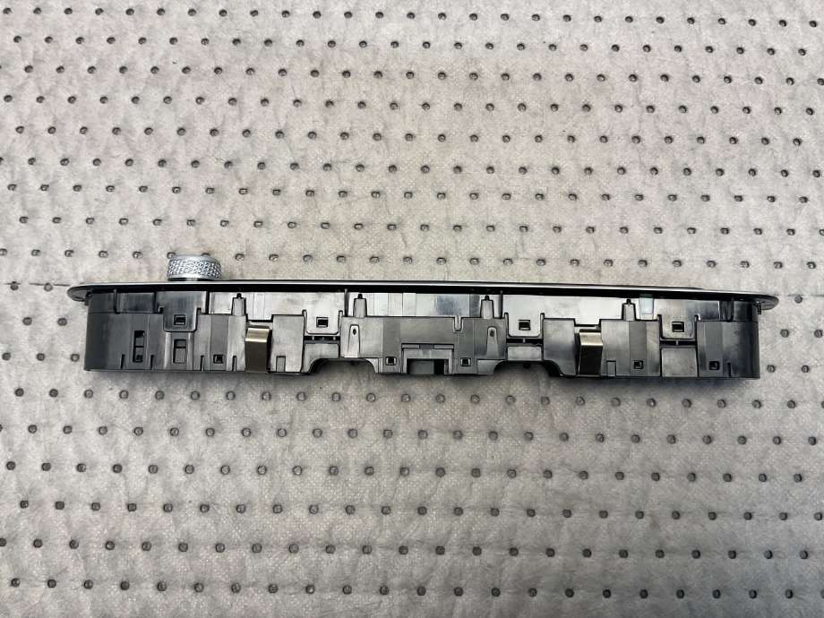 Bilstereo diverse til BMW X5 2018-->> (G05) (G05) (BMW|61 31 5 A47 C31|)