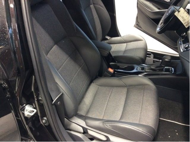 Sete foran høyre til Toyota Corolla, 2019-->>  (TOYOTA|71071YP841A0)