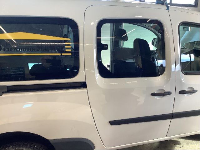 Dør høyre skyvedør til Renault Kangoo 2008-2021 (Type II) (RENAULT|821007601R|821003122R|)