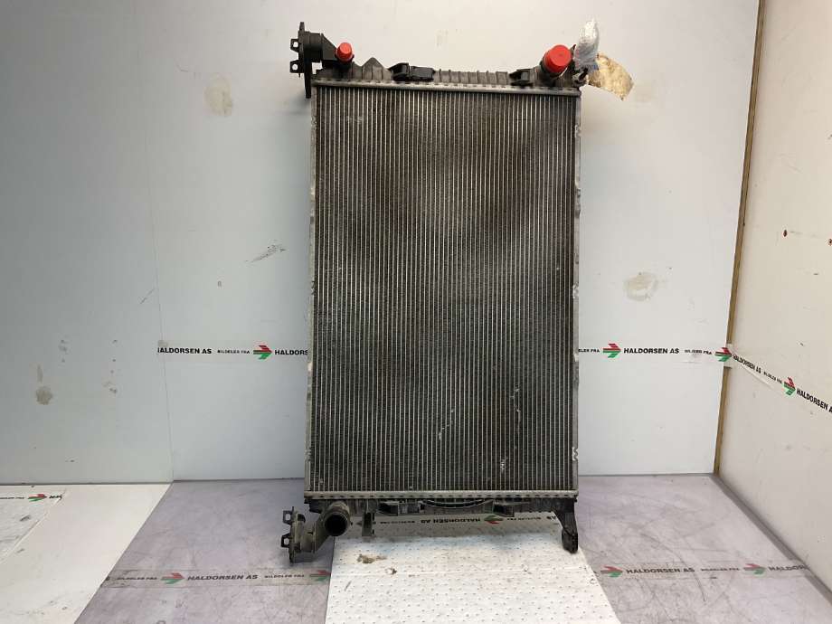 Radiator (automat gir) til Audi A7, 2010-2014 (Type I, Fase 1)  (AUDI|8K0 121 251 H)