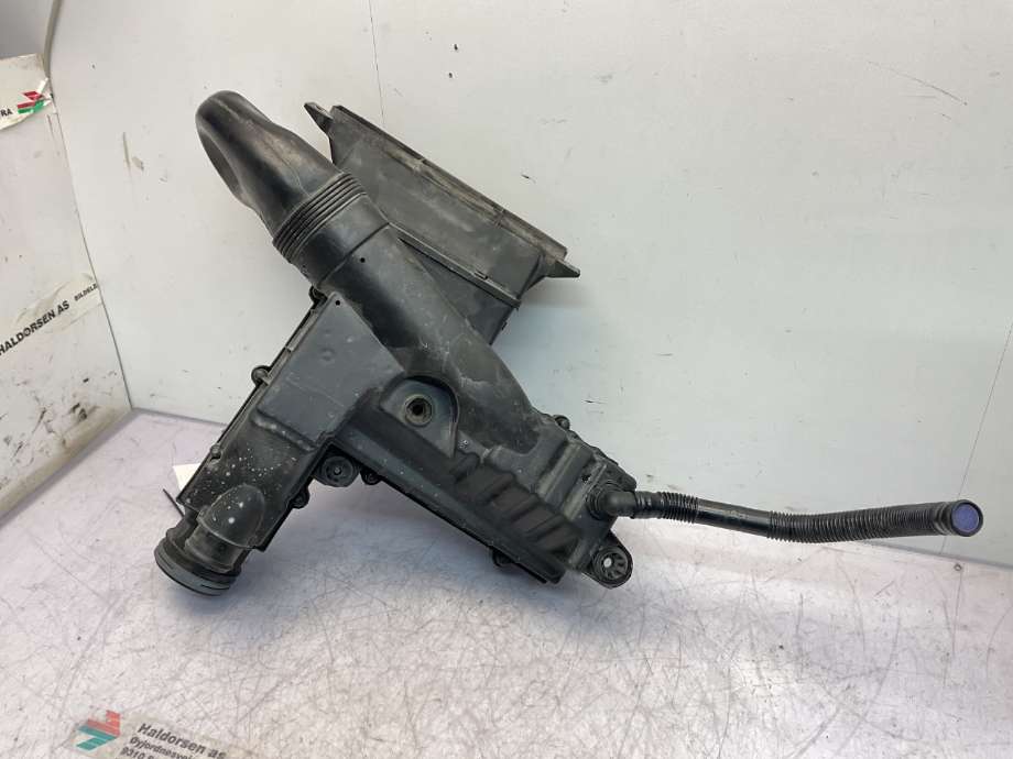 Luftfilterboks til VW Passat 2011-2015 (B7) (B7) (VOLKSWAGEN|3C0 129 607 BH|)
