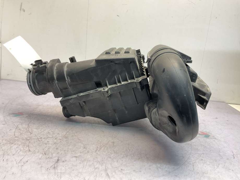 Luftfilterboks til VW Passat 2011-2015 (B7) (B7) (VOLKSWAGEN|3C0 129 607 BH|)