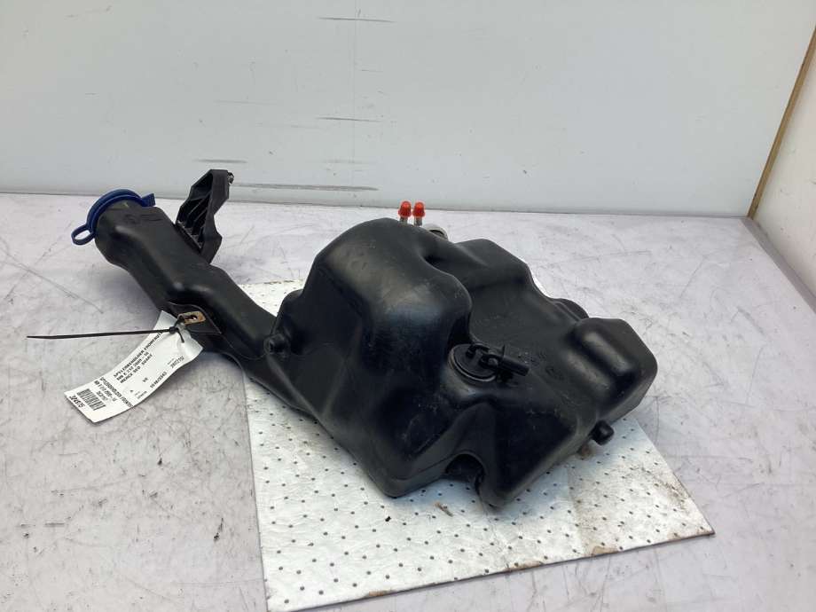 Spylertank til Mercedes E-Klasse 2009-2013 (Fase 1) (W212) (W212)