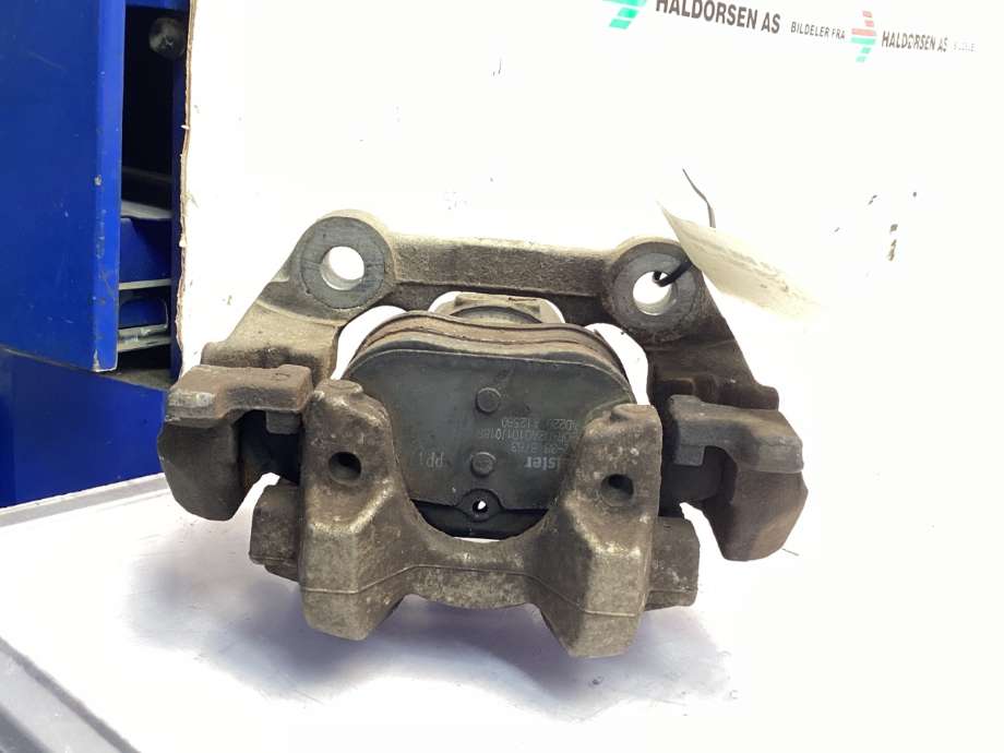 Bremsecaliper høyre bak til Mercedes C-Klasse 2011-2014 (Fase 2) (W204) (W204) (MERCEDES|A 204 423 16 81|)
