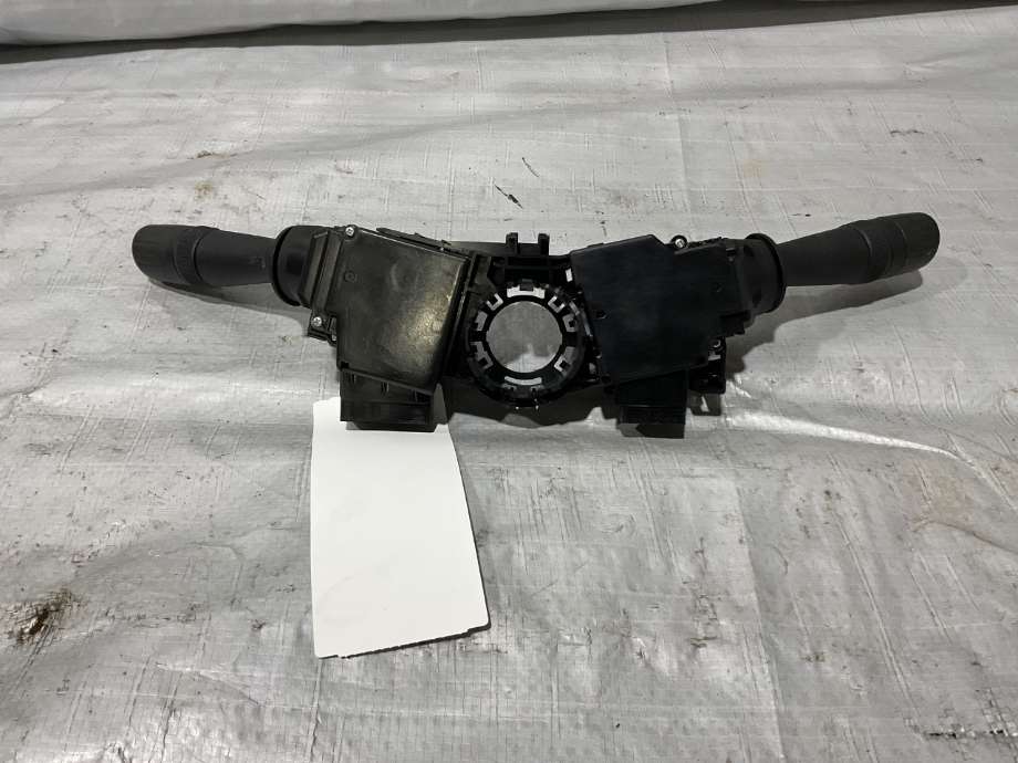 Bryter combi til Toyota Hilux 2016-2020  (TOYOTA|841400K650|)
