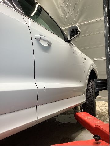 Dør høyre foran til Audi Q3 2011-2014 (Type I, Fase 1) (AUDI|8U0 831 052 B|)