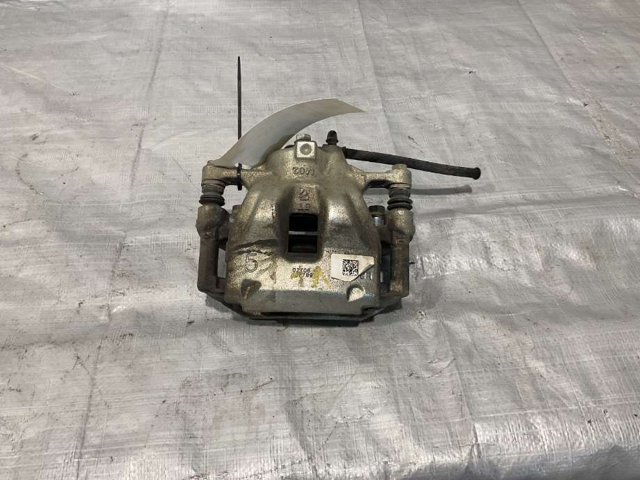 Bremsecaliper venstre foran til Toyota Yaris Cross (SUV) 2021-->>  (TOYOTA|4775002490|)