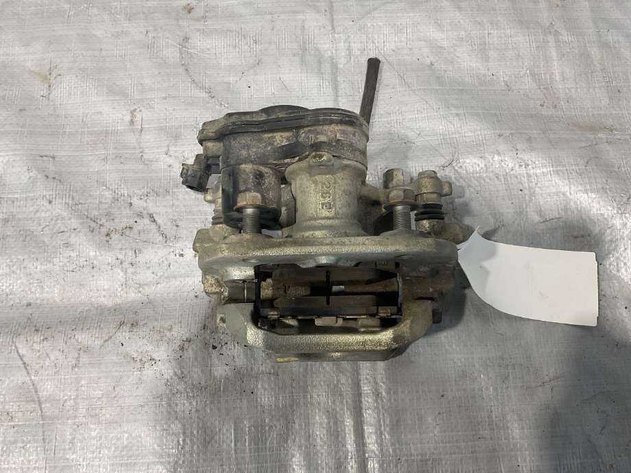 Bremsecaliper høyre bak til Toyota Yaris Cross (SUV) 2021-->>  (TOYOTA|4783052260|)