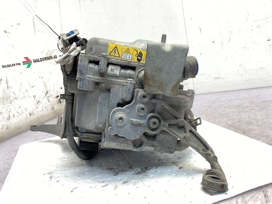 Inverter elbil til Mercedes C-Klasse 2018-2021 (Fase 2) (W205) (W205) (MERCEDES|A 213 900 94 26|)