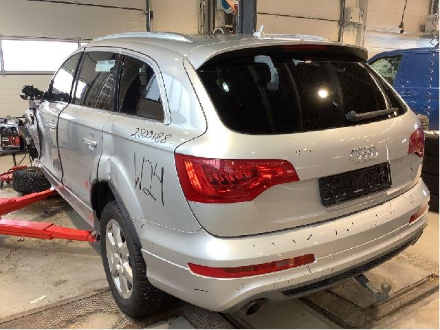 Bakluke til Audi Q7 2010-2015 (Type I, Fase 2)  (AUDI|4L0 827 023 B|)