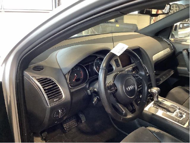 Dashbord til Audi Q7, 2010-2015 (Type I, Fase 2)  (AUDI|)