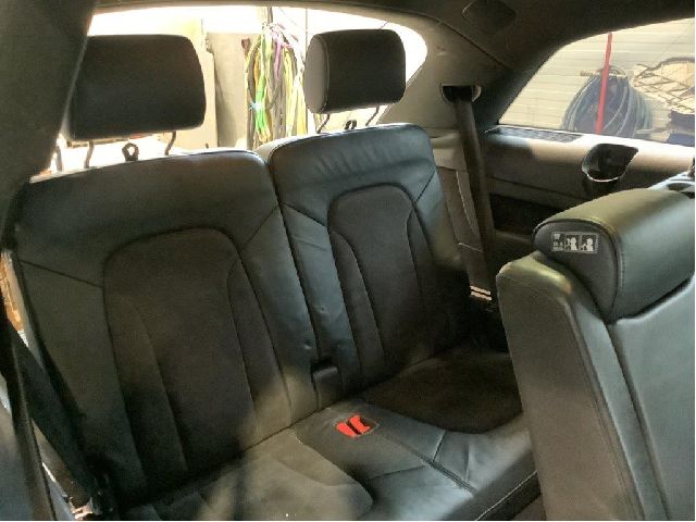 Sete bak til Audi Q7 2010-2015 (Type I, Fase 2) (AUDI|)