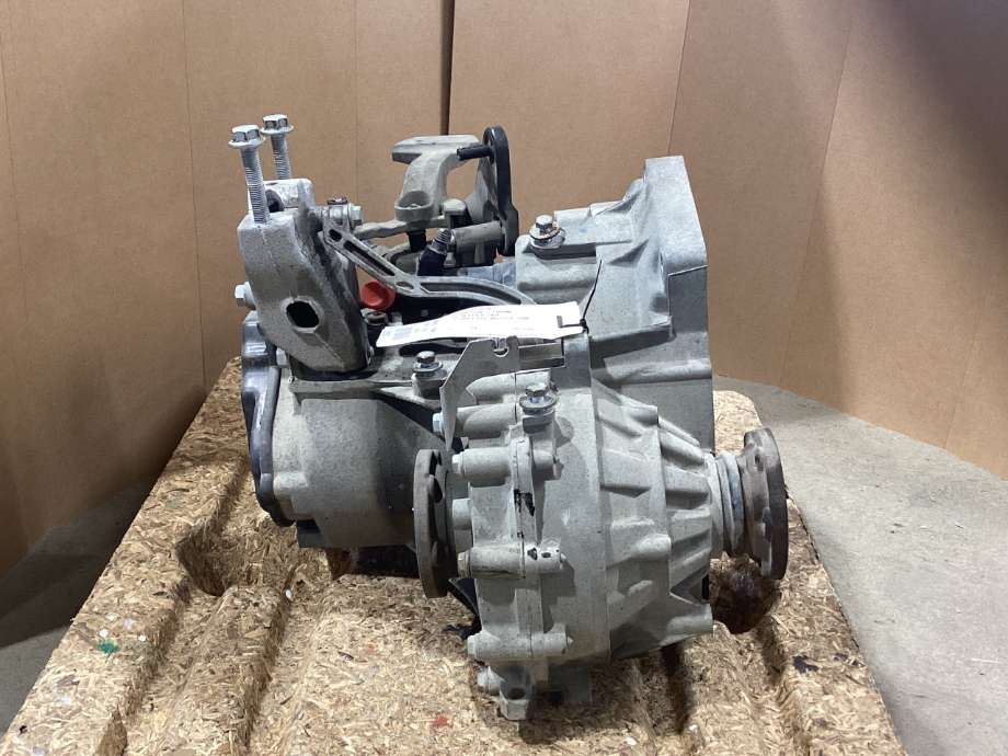 Girkasse manuell til VW Jetta 2011-->>  (VOLKSWAGEN|0A4 300 046 H|)