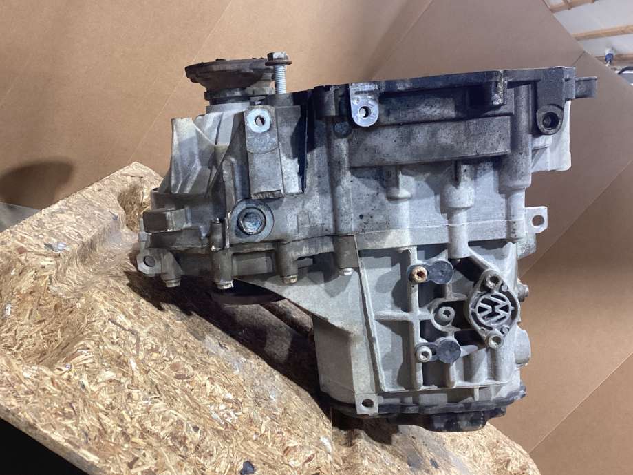 Girkasse manuell til VW Jetta 2011-->>  (VOLKSWAGEN|0A4 300 046 H|)