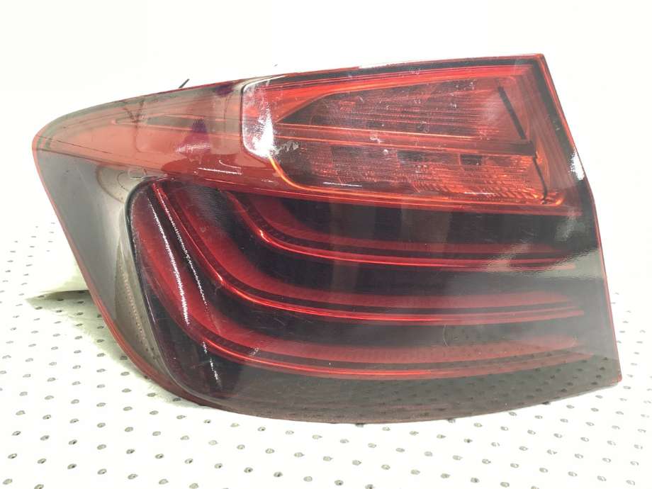 Baklykt venstre til BMW 5-Serie 2010-2017 (F10/F11) (F10/F11) (BMW|63 21 7 306 161|)