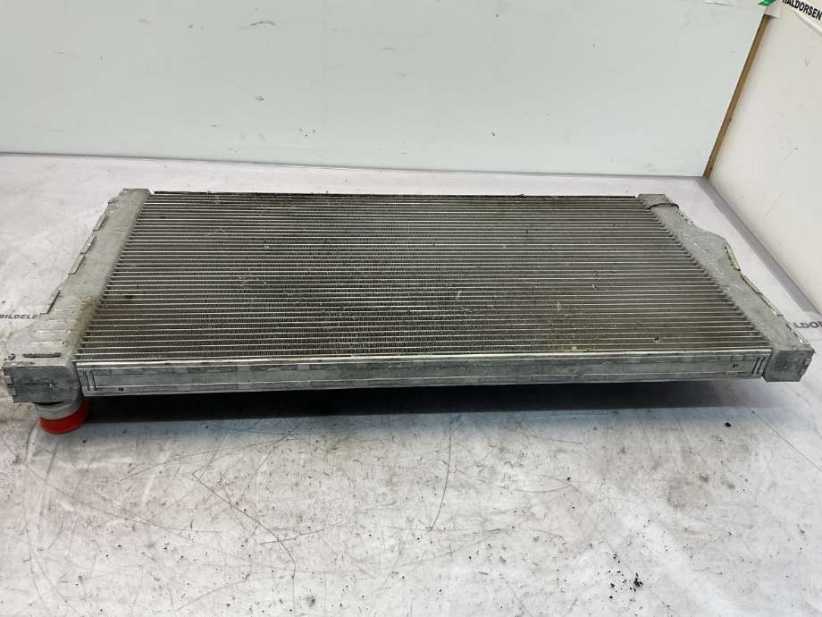 Radiator (automat gir) til BMW 5-Serie 2010-2017 (F10/F11) (F10/F11) (BMW|17 11 8 509 175|)