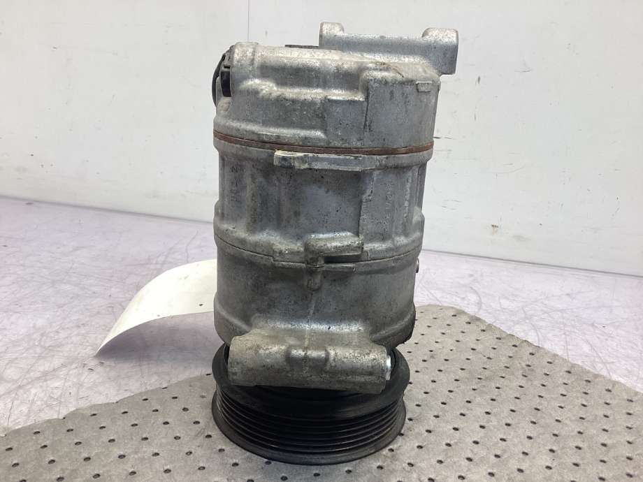 Aircondition kompressor til Audi A6 2014-2018 (Type IV, Fase 2) (C7) (C7) (AUDI|4M0 820 803 J|)