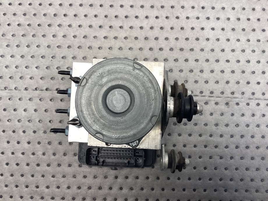 ABS sentral til Audi A6, 2014-2018 (Type IV, Fase 2) (C7) (C7) (AUDI|4G0 614 517 AL)