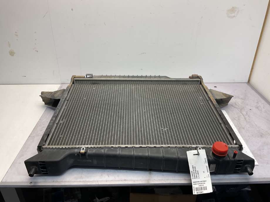 Radiator (automat gir) til Ford Expedition, 2003-2006  (FORD (US)|2L1Z8005DD)