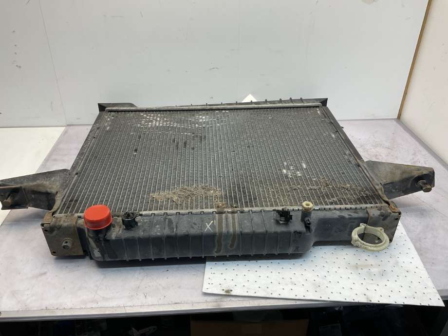 Radiator (automat gir) til Ford Expedition 2003-2006  (FORD (US)|2L1Z8005DD|)
