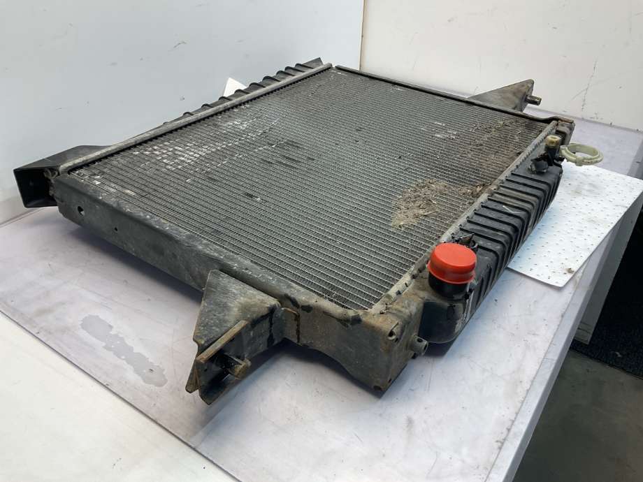 Radiator (automat gir) til Ford Expedition 2003-2006  (FORD (US)|2L1Z8005DD|)