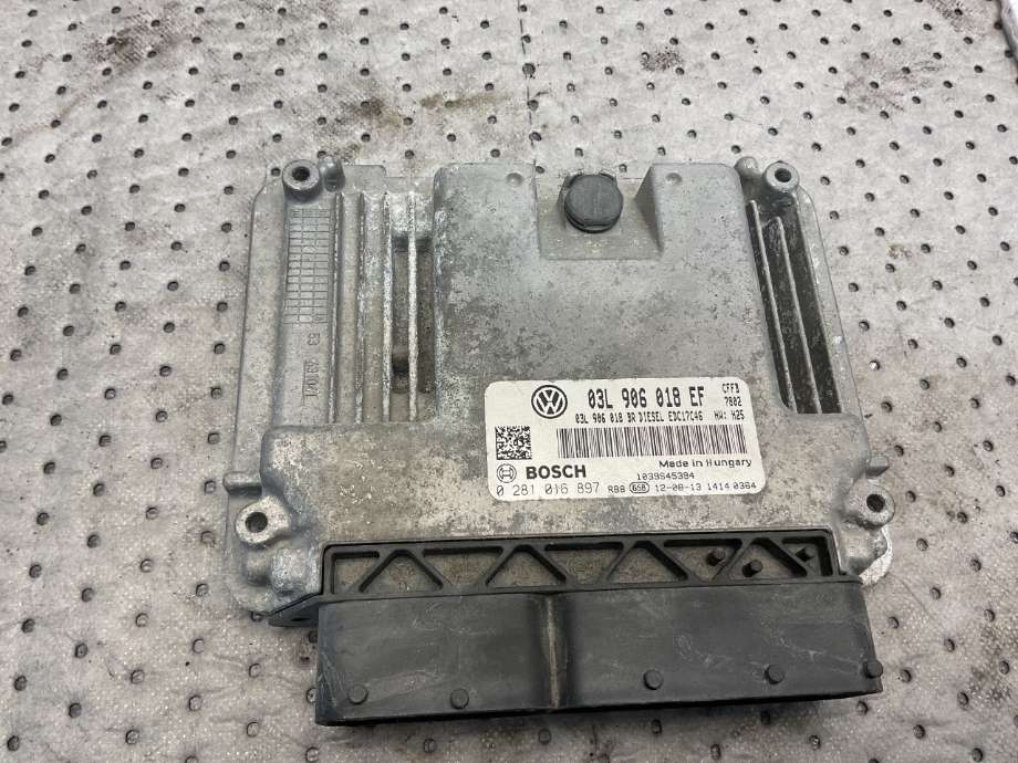 Styreenhet motor til Škoda Superb 2008-2015 (Type II)  (SKODA|03L 906 018 EF|)