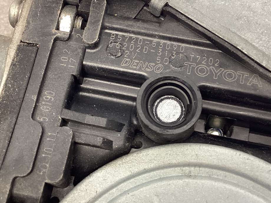 Ruteheis venstre til Lexus IS 2013-2020 (Type III) (XE30) (XE30) (LEXUS|8572053090|)