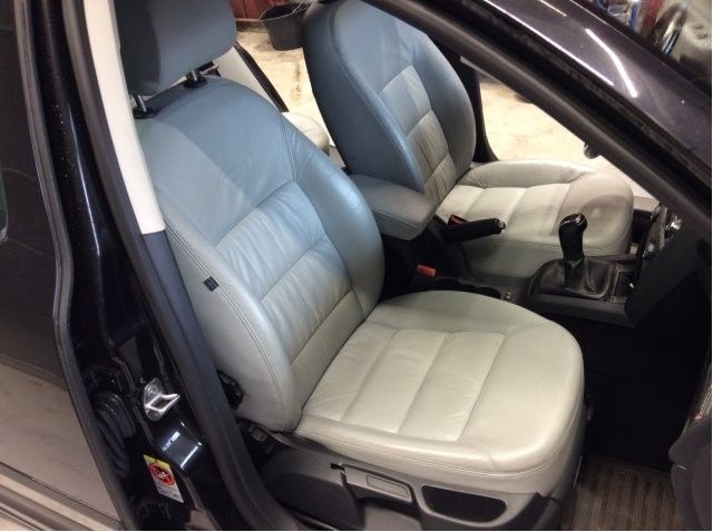Sete foran høyre til Škoda Octavia, 2009-2013 (Type II, Fase 2) (SKODA|1Z4 881 022 KM)