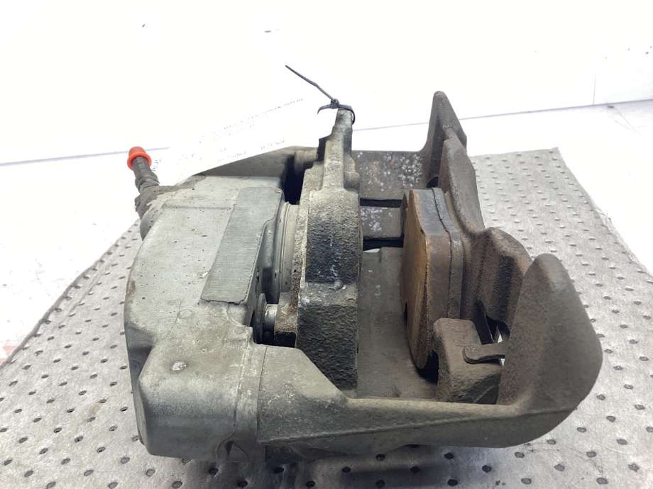 Bremsecaliper høyre foran til Volvo V70 2007-2013 (Type III, Fase 1) (VOLVO|)