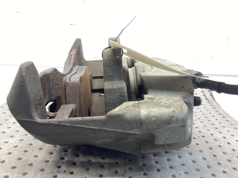 Bremsecaliper høyre foran til Volvo V70 2007-2013 (Type III, Fase 1) (VOLVO|)