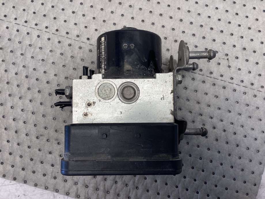 ABS sentral til VW Transporter / Caravelle 2009-2015 (Fase 2) (T5) (T5) (VOLKSWAGEN|7E0 614 517 H||7E0 614 517 G)