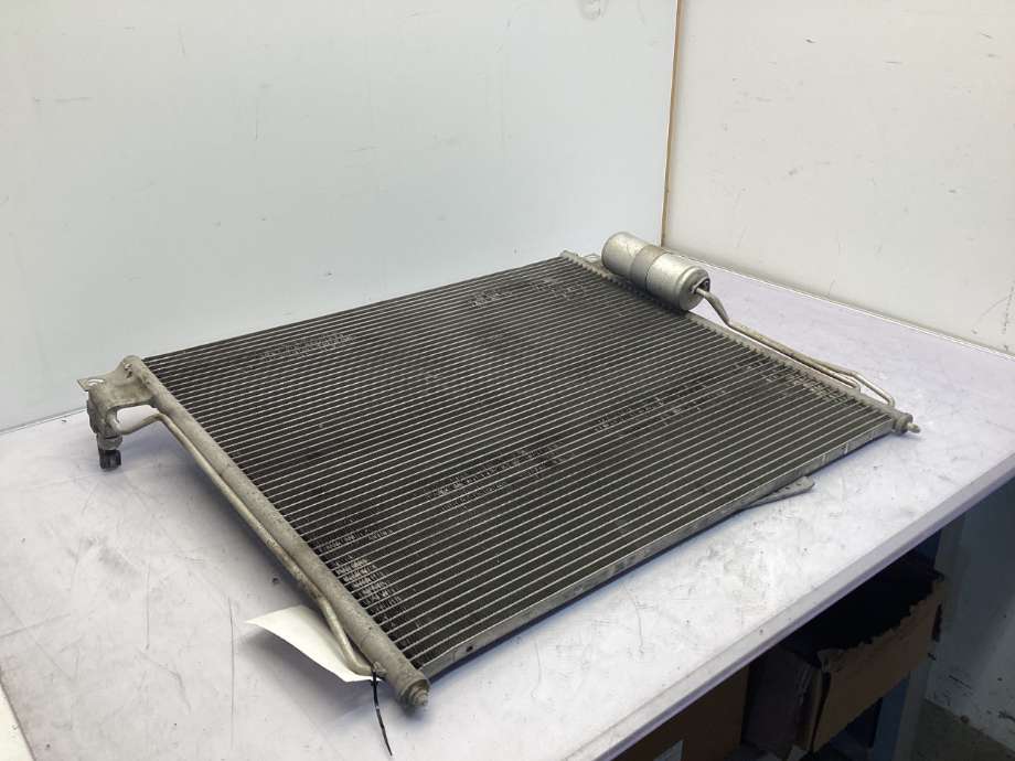 Aircondition radiator til Nissan Navara 2005-2010 (Fase 1) (D40) (D40) (NISSAN|92100EB01A|92100EB00A|)