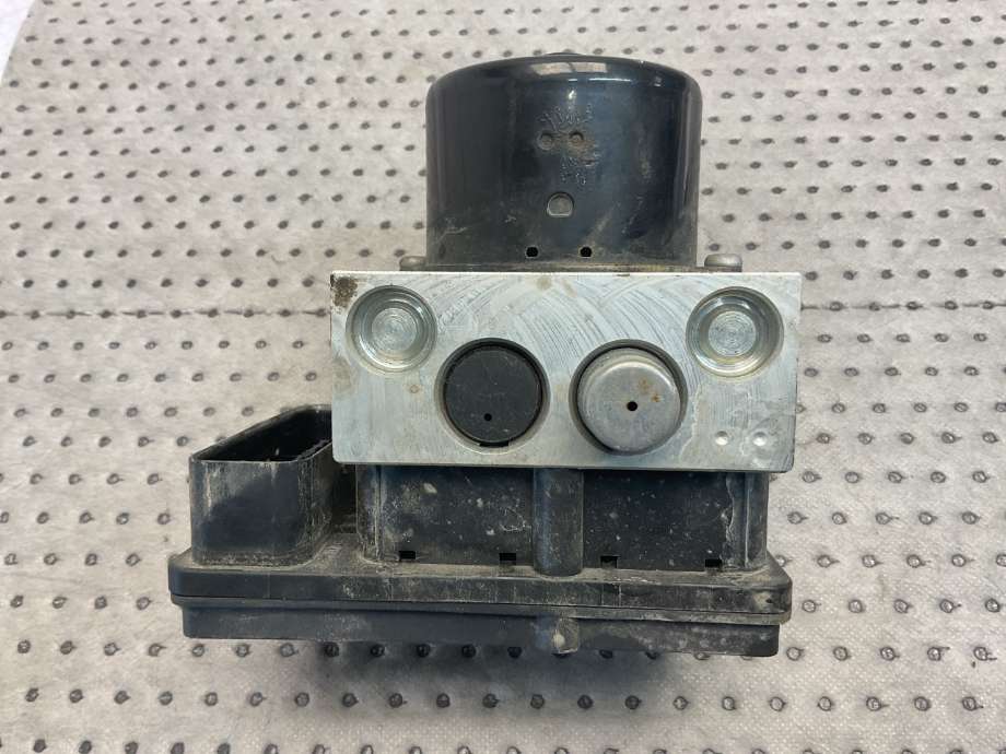 ABS sentral til Nissan Navara 2005-2010 (Fase 1) (D40) (D40) (NISSAN|47660EB33D|)