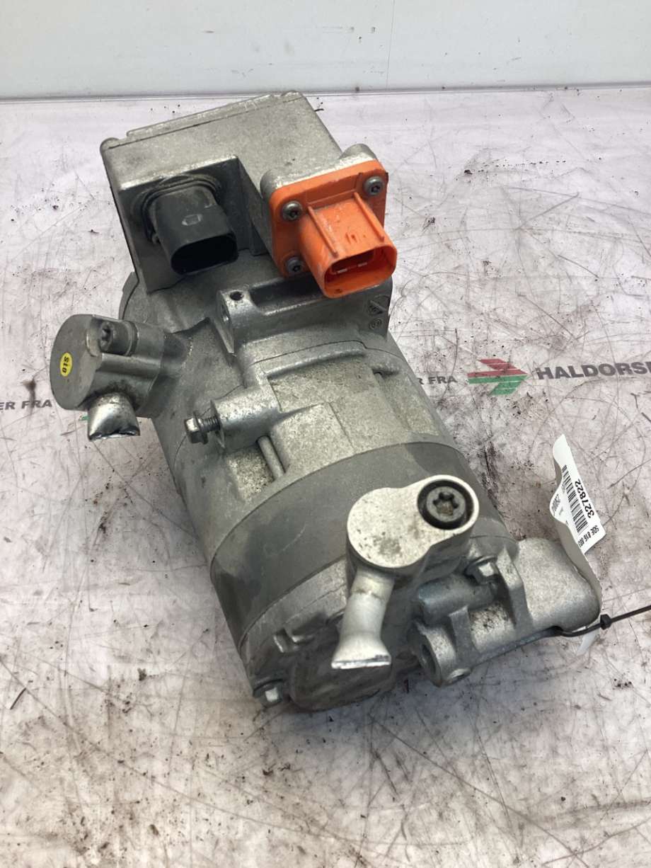 Aircondition kompressor til VW Passat 2015-2019 (Fase 1) (B8) (B8) (VOLKSWAGEN|5QE 816 803|)
