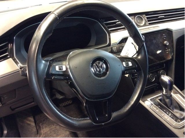 Airbag rattpute til VW Passat 2015-2019 (Fase 1) (B8) (B8) (VOLKSWAGEN|5G0 880 201 S|)