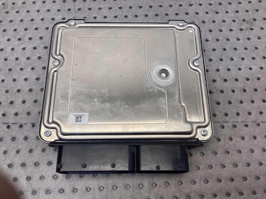 Styreenhet motor til VW Passat 2015-2019 (Fase 1) (B8) (B8) (VOLKSWAGEN|04E 906 023 BM 3G0|)