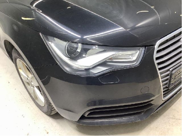 Frontlykt høyre halogen til Audi A1, 2010-2014 (Type I, Fase 1)  (AUDI|8X0 941 044)