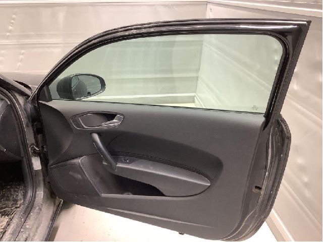 Dør høyre 2dørs til Audi A1 2010-2014 (Type I, Fase 1) (AUDI|8X3 831 052 B|)