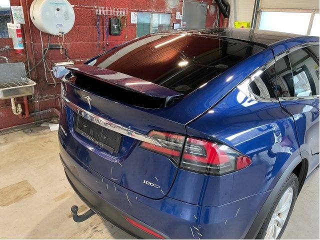 Bakluke til Tesla Model X 2016-->> (TESLA|1900710-E0-B|)